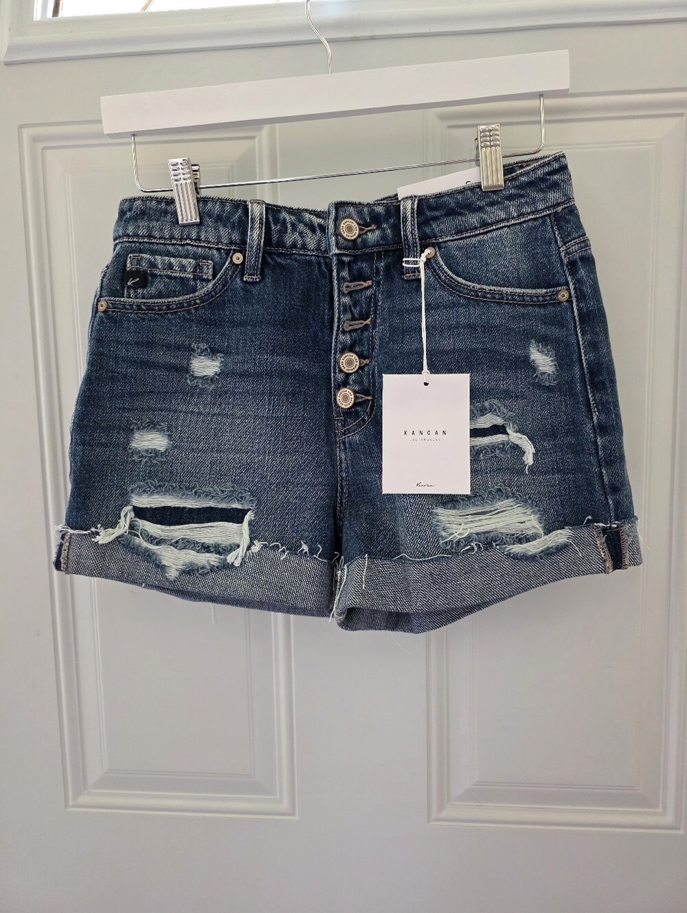 KanCan Dark Wash Distressed Button-Front Jean Shorts Size Small-New With Tags